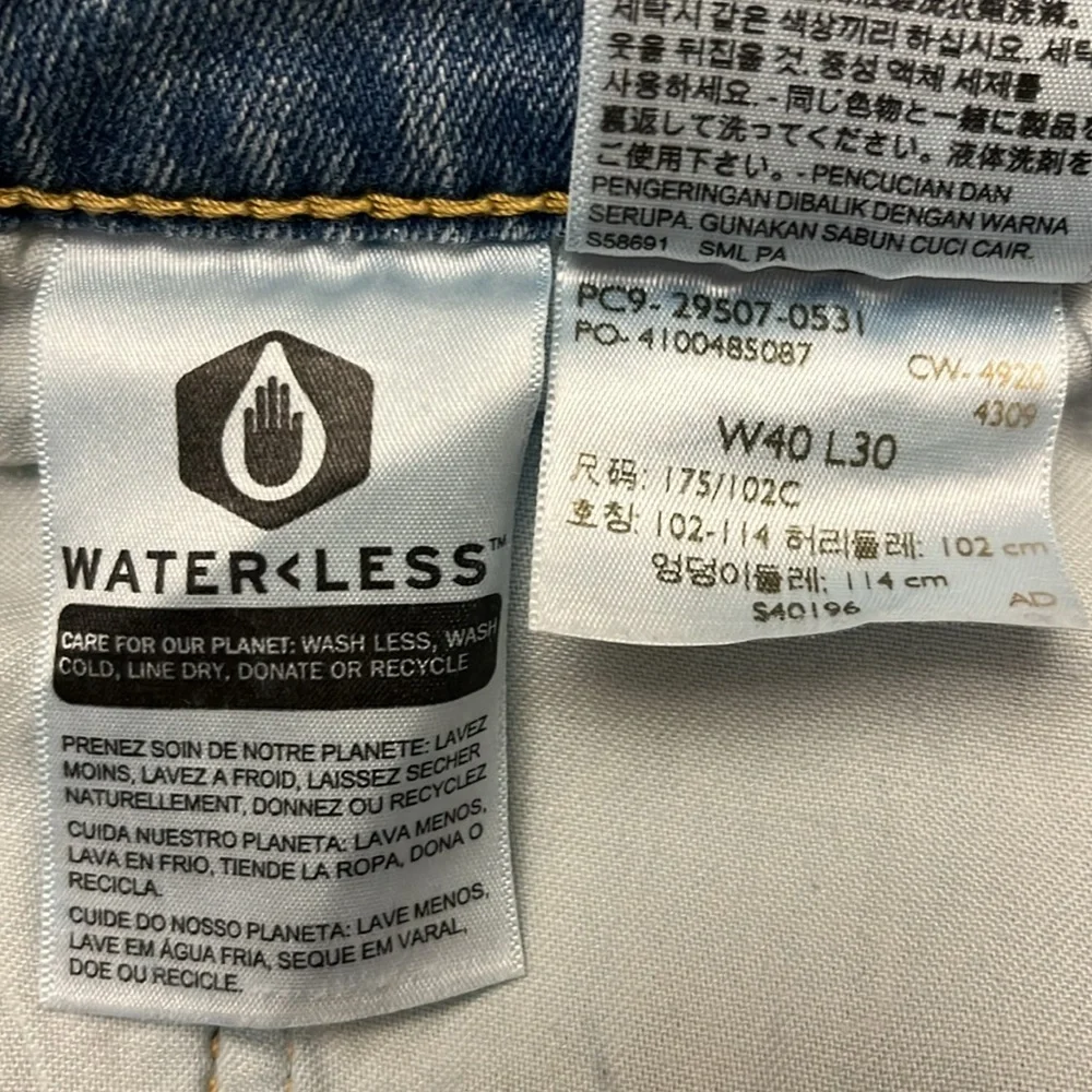 Levi Strauss Co 502 Regular Taper Jeans Mens W40 L30 Blue Water<Less Tech